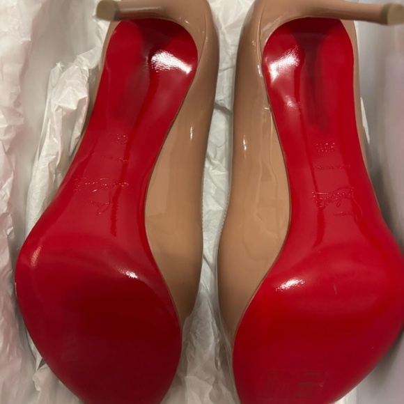 Christian Louboutin New Very Prive 100 38.5 Nude Color-New Never Worn $1,000 - Picture 1 of 7